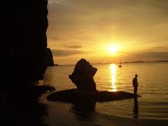 Kim Quy Grotto in Halong Bay