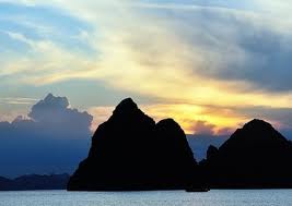 Oan Islet in Halong Bay