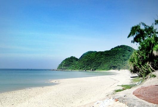 Quan Lan Beach