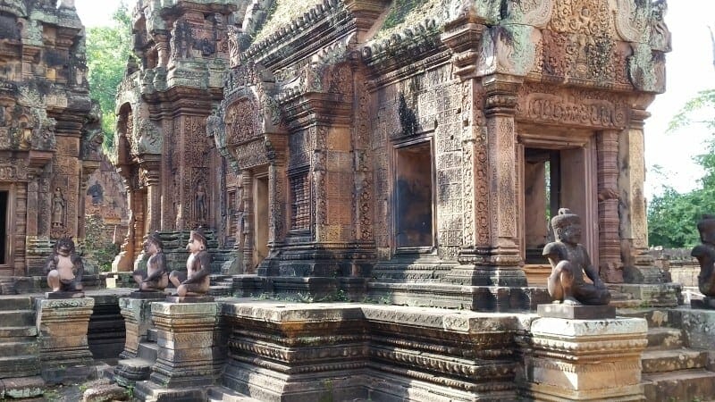 CYCLING FROM PHNOM PENH TO ANGKOR CYCLING FROM PHNOM PENH TO ANGKOR