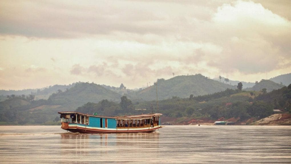 LAOS CRUISING TO MEKONG WITH  PRIVATE TOUR