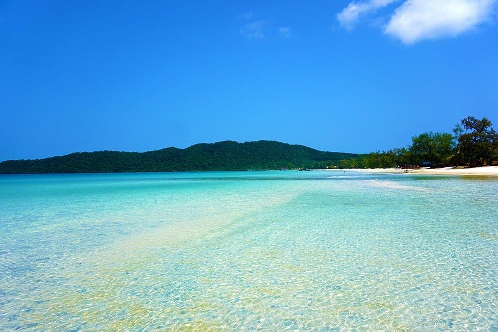 CAMBODIA HONEYMOON TOUR OF ANGKOR TEMPLES AND BEACH BREAK