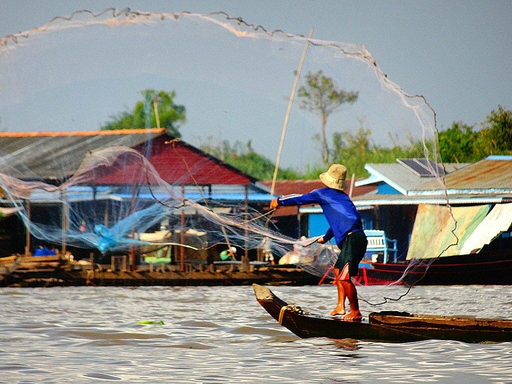 Siem Reap Cruise Tour to Phnom Penh by The Jahan Cruise