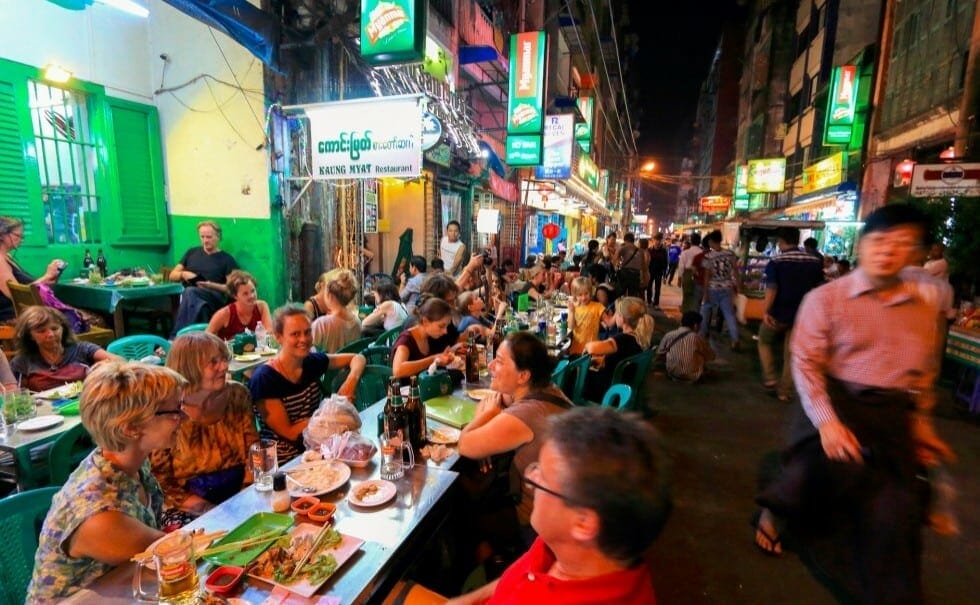 YANGON TOURS BY NIGHT YANGON TOURS BY NIGHT