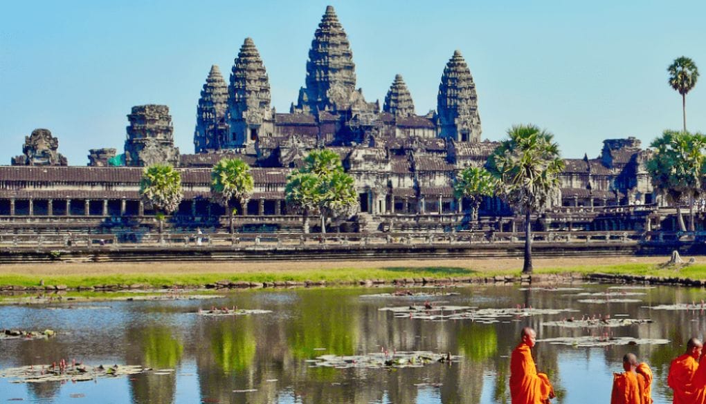 GLIMPSE OF CENTRAL VIETNAM AND ANGKOR WAT TEMPLE TOUR - 6 DAYS