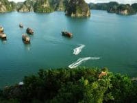 Ha Long Bay wonder makes Vietnamese businessmen excited