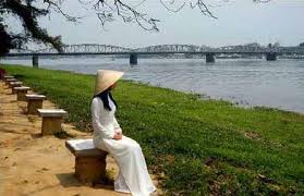 Boatman promotes Hue&rsquo;s tourism