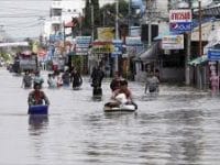 Tourists told to shun Thailand&rsquo;s dangerous flood areas
