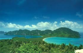 Long holiday fillip for tourism