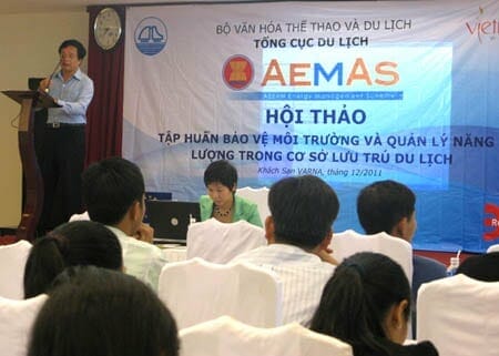 Seminar on training environment conservation and energy management in tourist accommodations