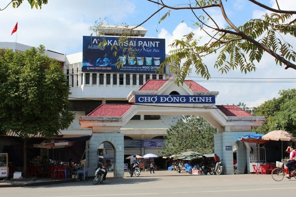 VIETNAM BACKROAD MOTORBIKE TOUR FROM HANOI TO LANG SON VIETNAM BACKROAD MOTORBIKE TOUR FROM HANOI TO LANG SON