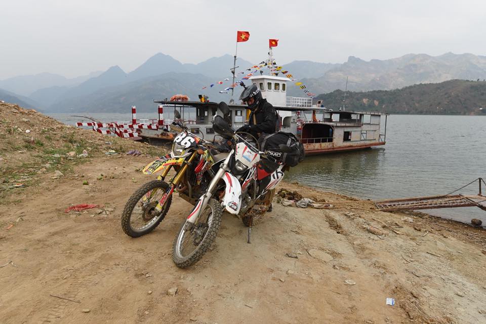 Adventure Hanoi Motorbike Tour to Ba Be Lake via Thai Nguyen