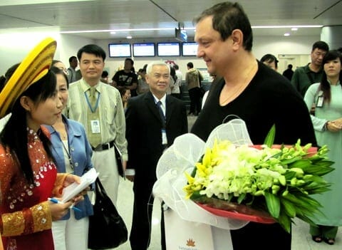 the first tourist to vietnam in 2011