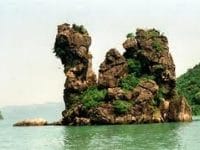Bai Tu Long Bay