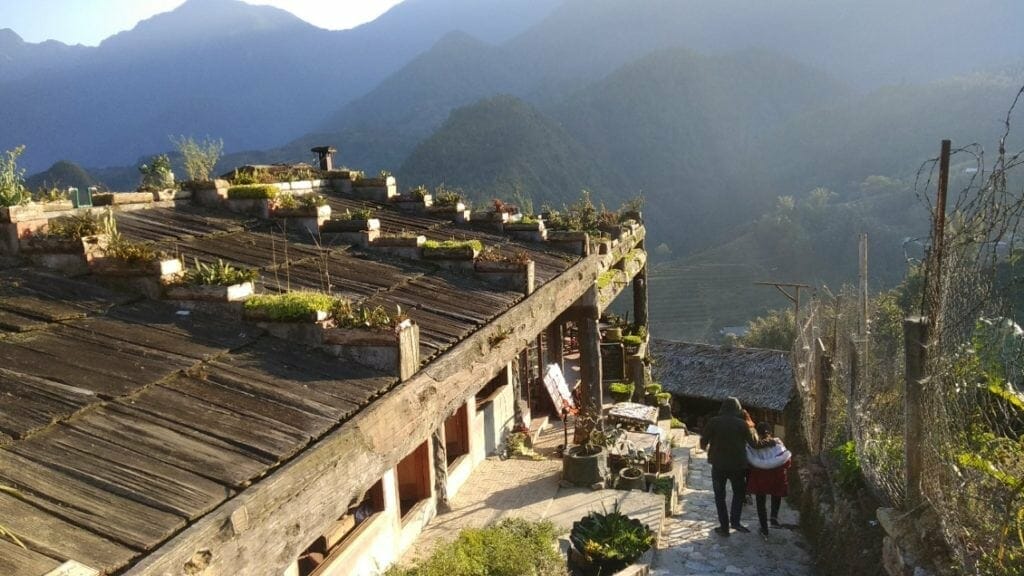 AWE-INSPIRING SAPA HOMESTAY & TREKKING TOUR TO TA VAN AND GIANG TA CHAI - 2 DAYS