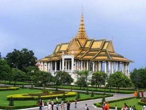 12– DAY TOUR IN CAMBODIA & VIETNAM
