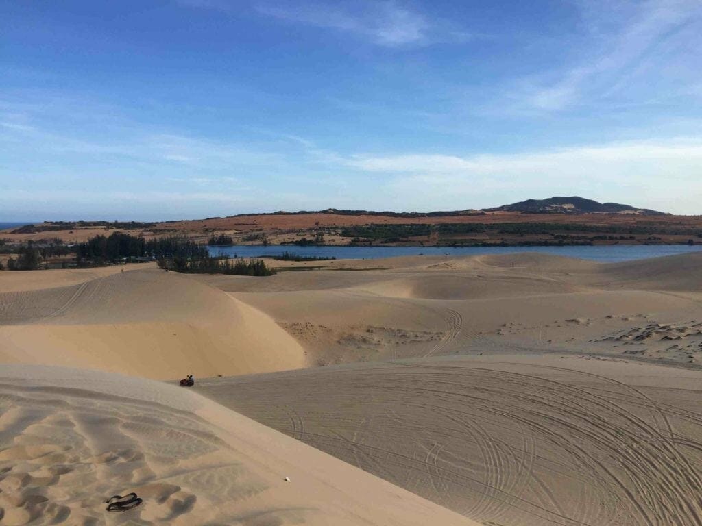 JOYFUL SAIGON BEACH TOUR TO PHAN THIET AND MUI NE - 6 DAYS JOYFUL SAIGON BEACH TOUR TO PHAN THIET AND MUI NE - 6 DAYS