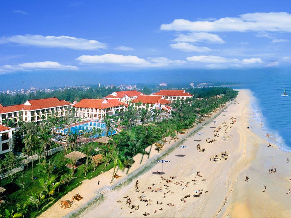 FANTASTIC HA NOI AND DONG HOI BEACH TOUR OF SALUTES FANTASTIC HA NOI AND DONG HOI BEACH TOUR OF SALUTES