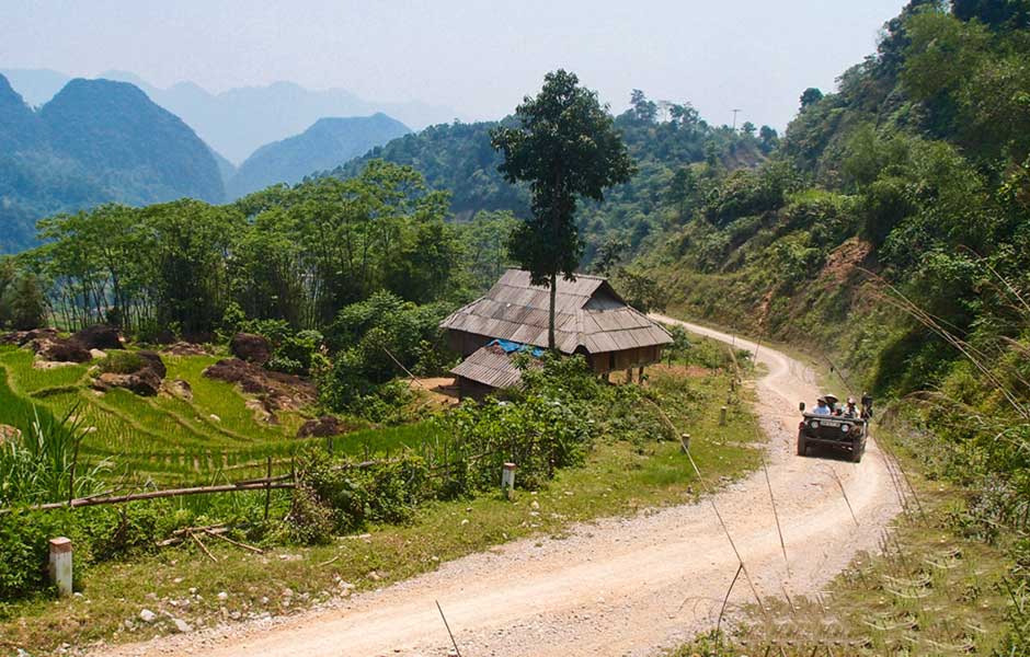 Jeep-tour-to-su-pan - Sapa Budget Tour