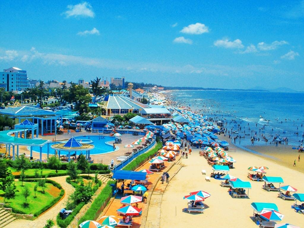 ESSENTIAL SAIGON AND VUNG TAU BEACH TOUR - 5 DAYS ESSENTIAL SAIGON AND VUNG TAU BEACH TOUR - 5 DAYS