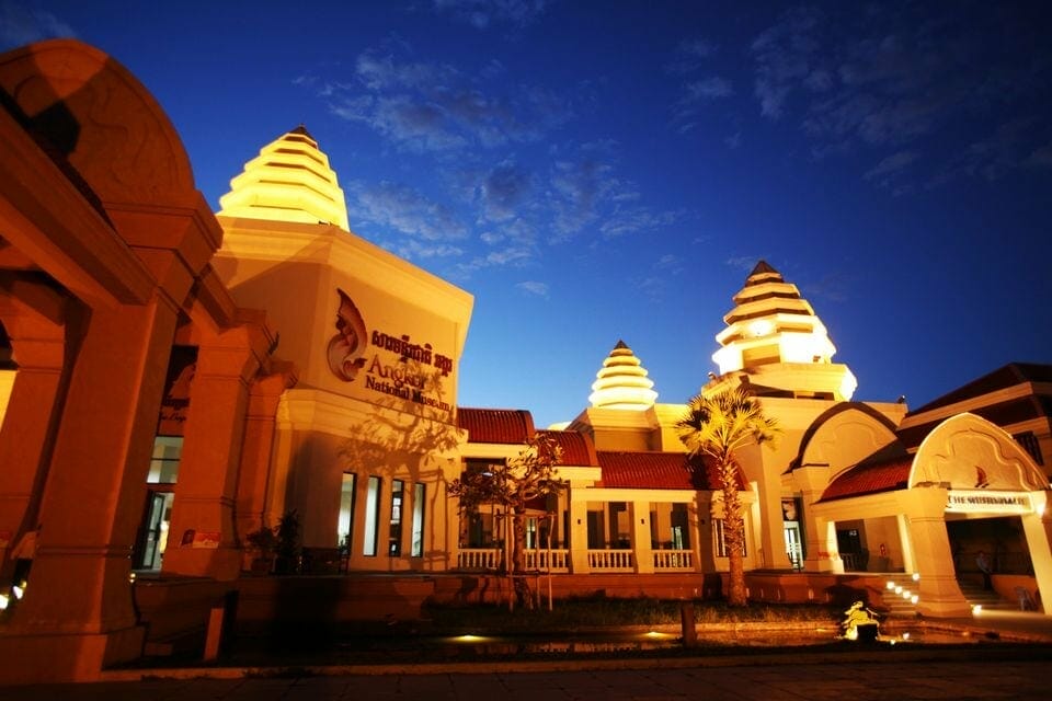 ESSENTIAL CAMBODIA STOPOVER TOUR - 3 DAYS ESSENTIAL CAMBODIA STOPOVER TOUR - 3 DAYS