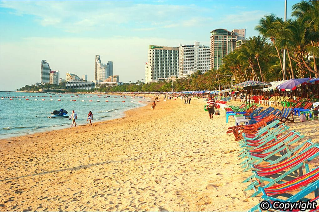 Pattaya Beach with Diving Tour