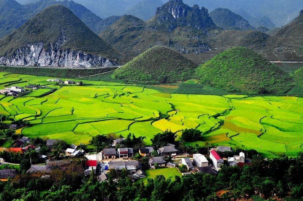 GRAND WANDERING VIETNAM TOUR - 27 DAYS GRAND WANDERING VIETNAM TOUR - 27 DAYS