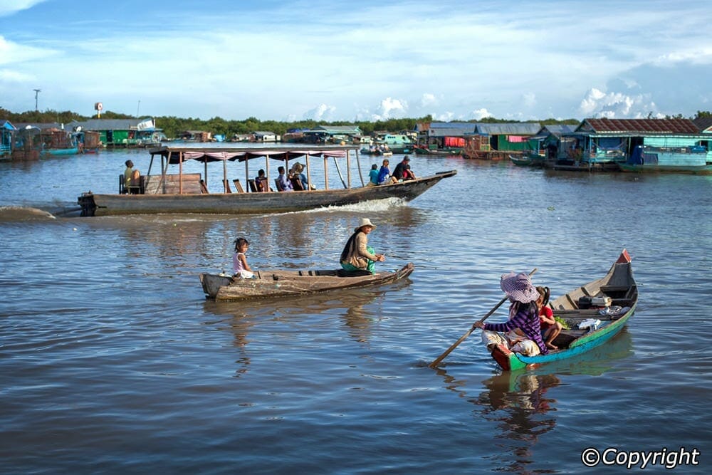 Vietnam Tour to Cambodia by Mekong Cruise from Saigon to Siemreap