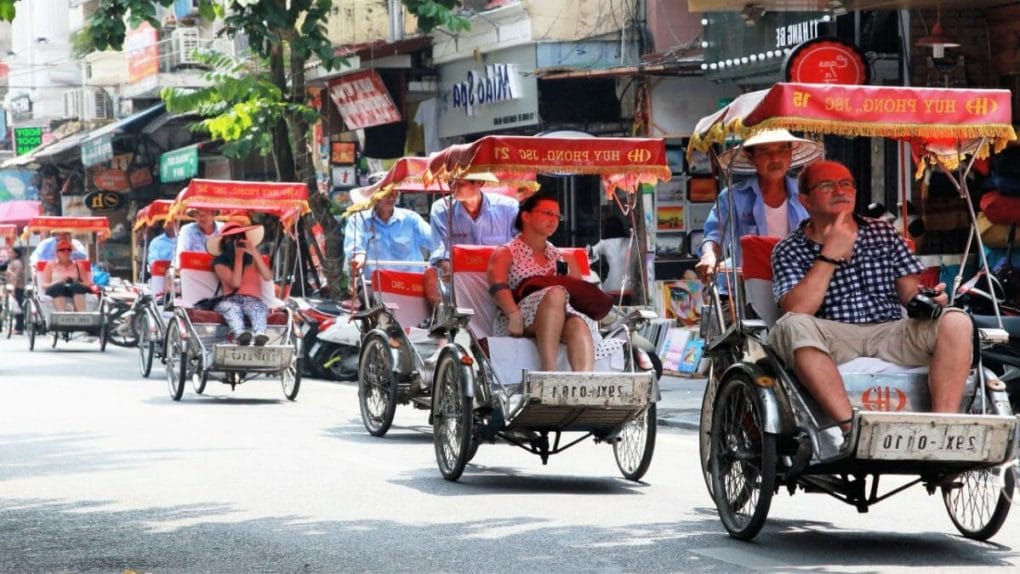 Vietnam Tour of Highlights to Halong, Tamcoc, Hue, Hoi An, Mekong Delta
