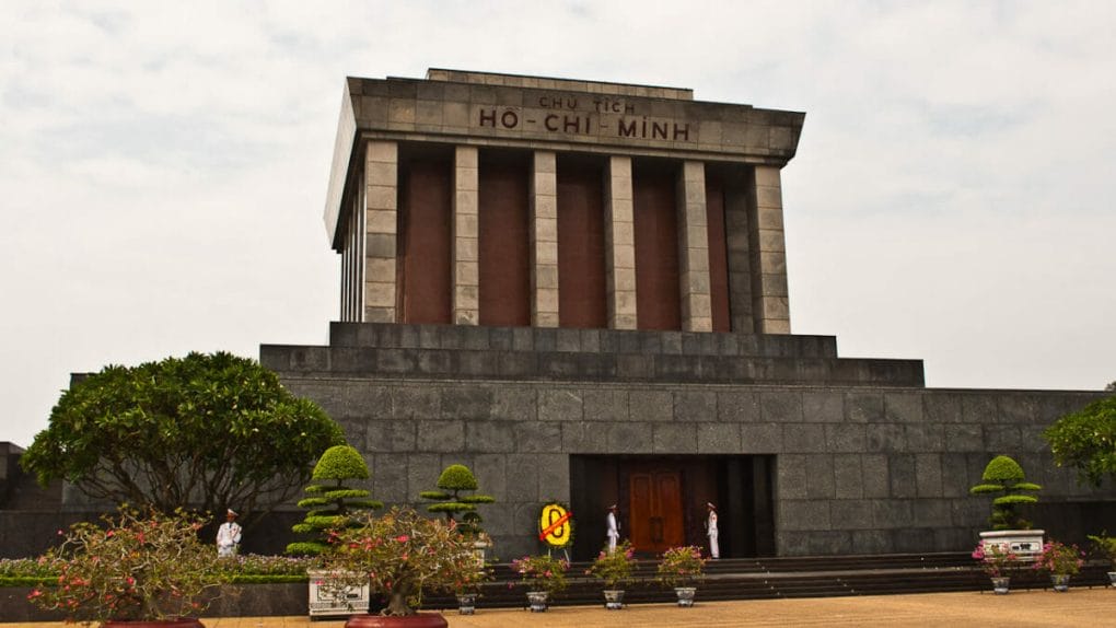 Northern Vietnam Tour to Hanoi, Mai Chau, Ninh Binh, Halong Bay
