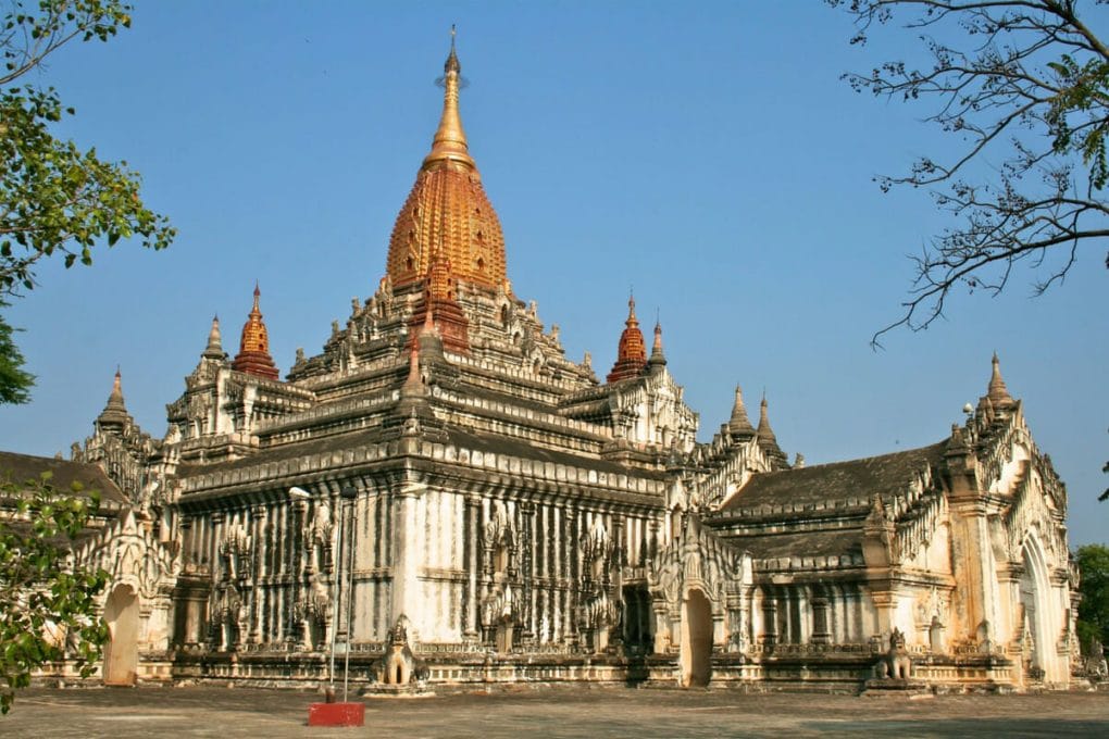 Myanmar Scenic Tour from Yangon to Mandalay, Bagan, Inle, Ngwe Saung Beach