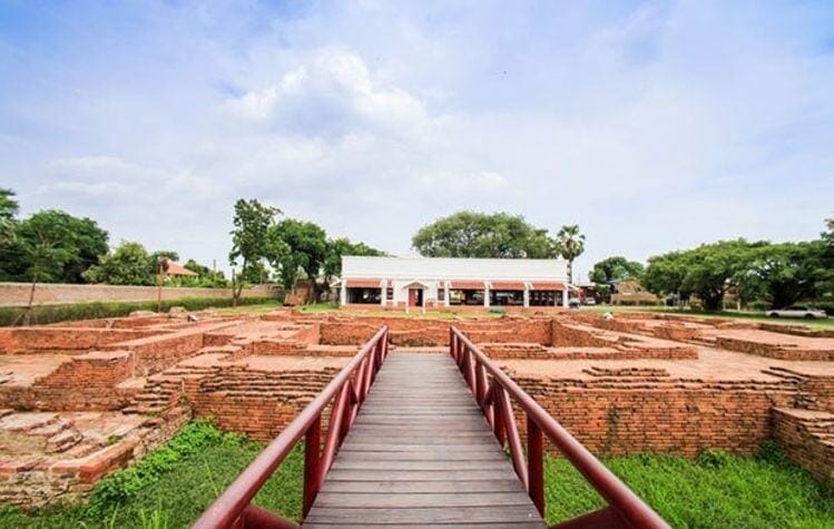 Portuguese Village in Tambon Samphao Lom Portuguese Village in Tambon Samphao Lom