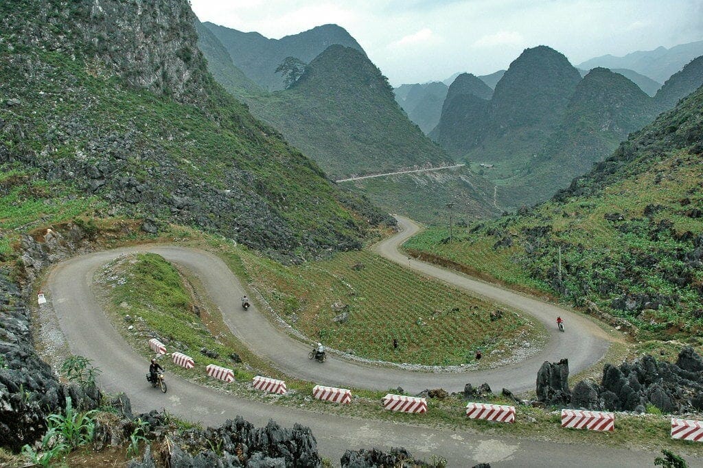 BEST FEATURED VIETNAM NORTHEAST MOTORBIKE TOUR - 8 DAYS