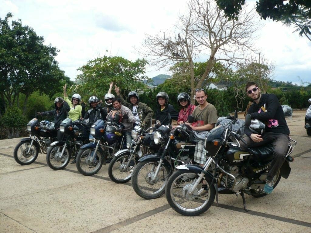 HISTORICAL HUE MOTORBIKE TOUR TO KHE SANH, VINH MOC TUNNEL & DMZ - 1 DAY HISTORICAL HUE MOTORBIKE TOUR TO KHE SANH, VINH MOC TUNNEL & DMZ - 1 DAY
