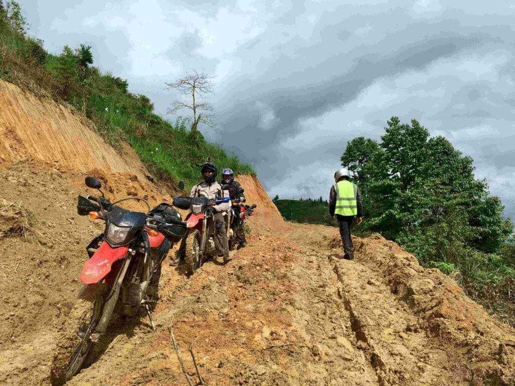 INCREDIBLE NORTHWEST VIETNAM OFFROAD MOTORBIKE TOUR TO HA GIANG - BA BE LAKE