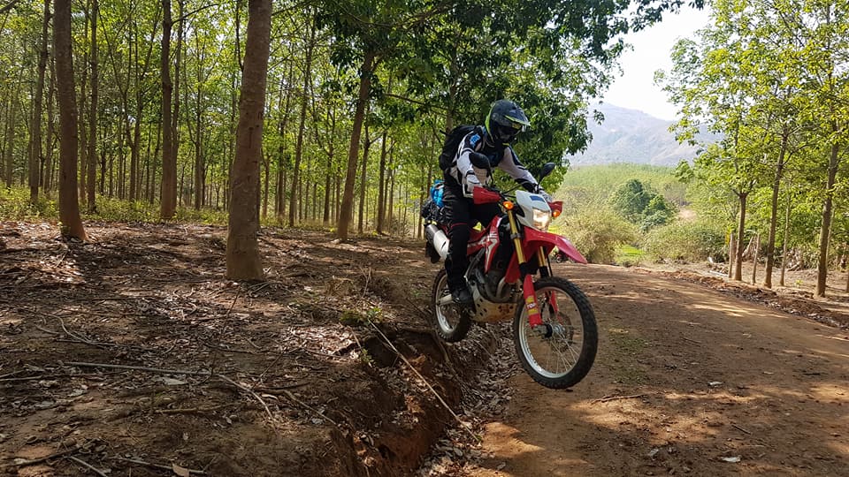 SUPERLATIVE VIETNAM MOTORBIKE TOUR FROM SOUTH TO NORTH - 14 DAYS