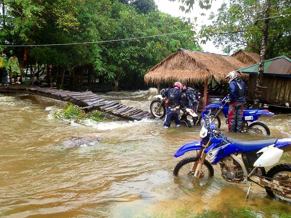 CAMBODIA NORTHERN MOTORBIKE TOUR FOR DISCOVERIES