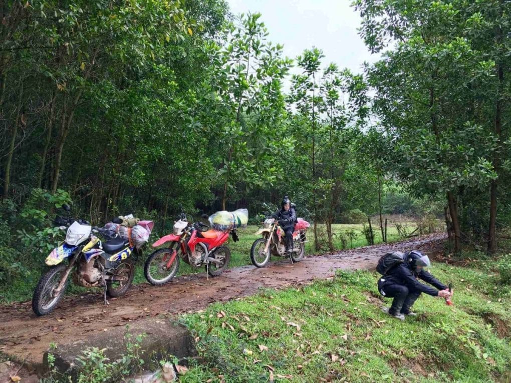 Saigon Motorbike Tour to Ha Giang, Cao Bang, Halong & Hanoi:
