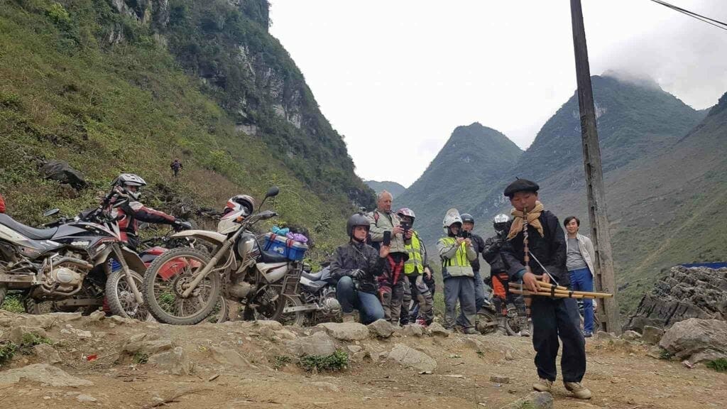 AMAZING SAPA BACKROAD MOTORBIKE TOUR TO BAC HA AND MUONG KHUONG MARKETS