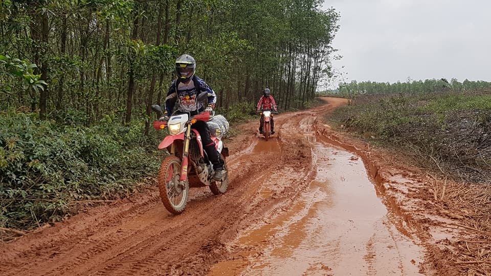 Vietnam Backroad Motorbike Tour on Ho Chi Minh Trail, along Coastline