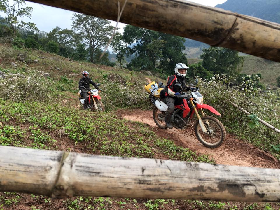 WESTERN CAMBODIA MOUNTAIN BACKROAD MOTORBIKE TOUR FOR 1 WEEK WESTERN CAMBODIA MOUNTAIN BACKROAD MOTORBIKE TOUR FOR 1 WEEK