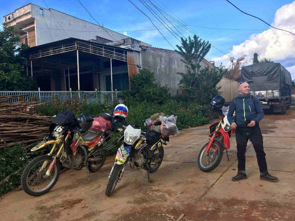 Saigon Scenic Motorcycle Tour to Hanoi, Ha Giang, Cao Bang, Halong Bay