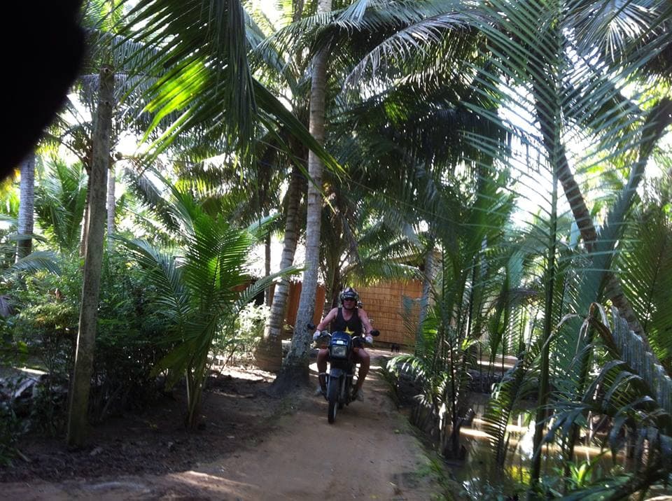 Spectacular Overland Motorbike Tour from Saigon to Siemreap - Phnom Penh