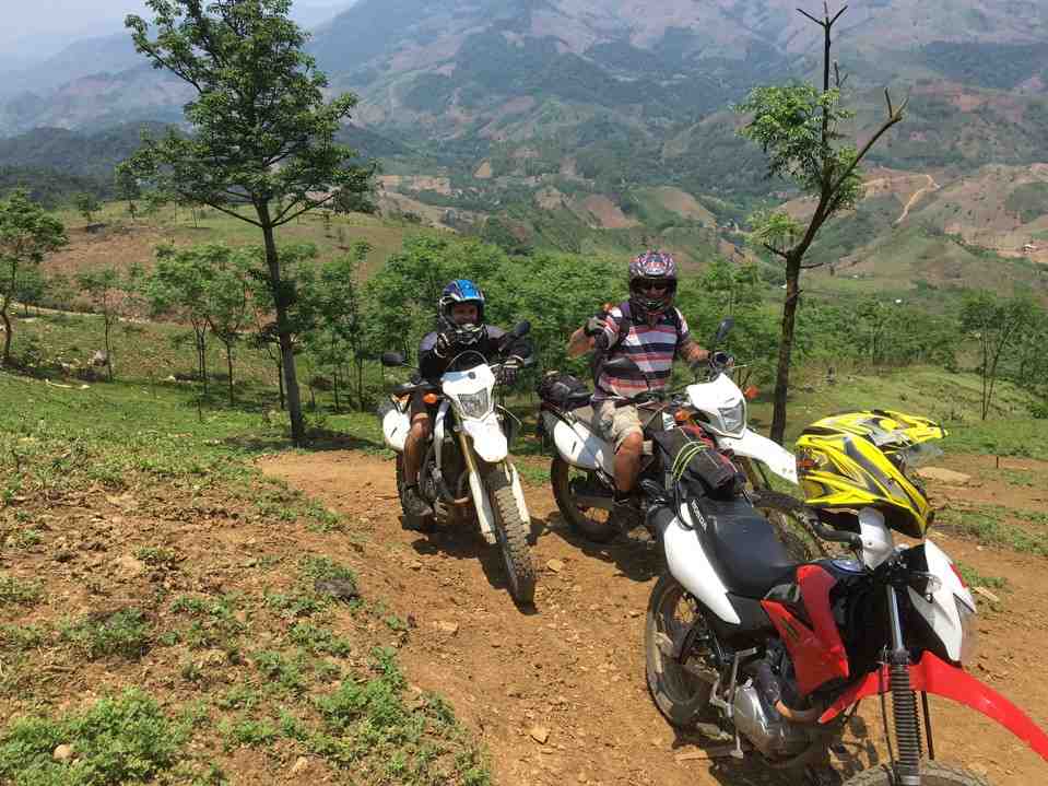EXCEPTIONAL VIETNAM MOTORBIKE TOUR FROM HANOI TO SAIGON