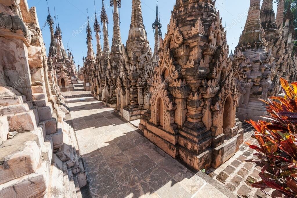 INLE LAKE SIGHTSEING TOUR TO KAKKU PAGODAS