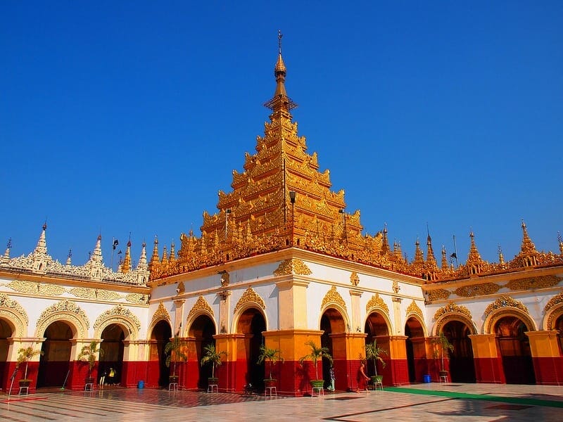 KENGTUNG ADVENTURE TOUR OF TRIBAL DIVERSITY - 4 DAYS KENGTUNG ADVENTURE TOUR OF TRIBAL DIVERSITY - 4 DAYS