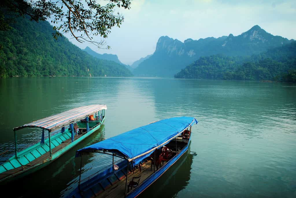 IMPRESSIVE HANOI HOMESTAY TOUR TO BA BE LAKE - 3 DAYS IMPRESSIVE HANOI HOMESTAY TOUR TO BA BE LAKE - 3 DAYS