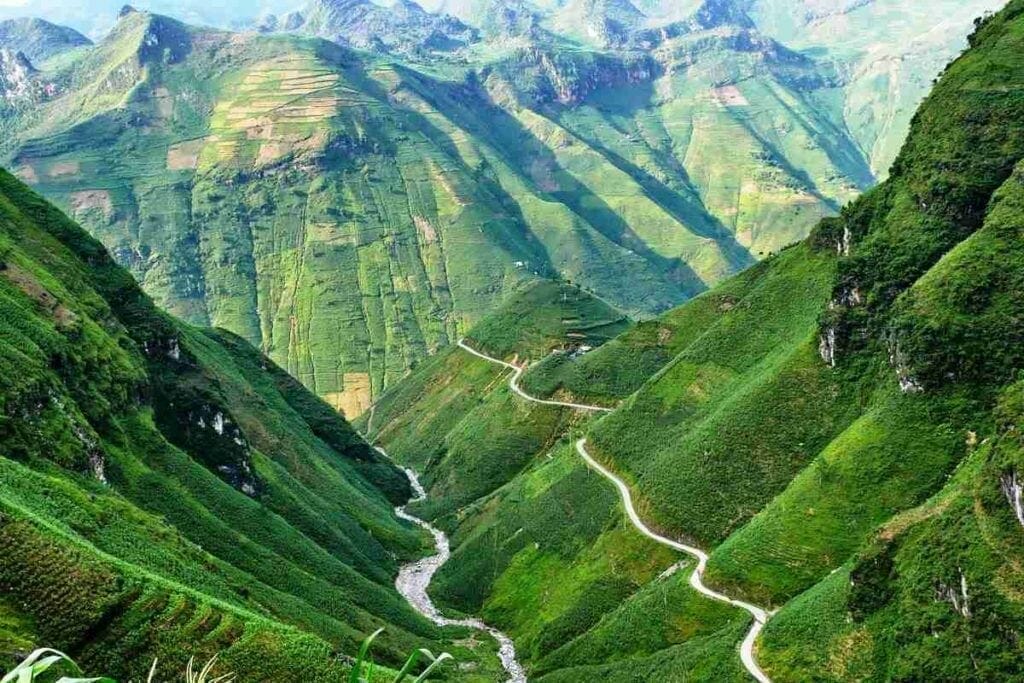 BEST HA GIANG ADVENTURE TREKKING HOMESTAY TOUR - 5 DAYS