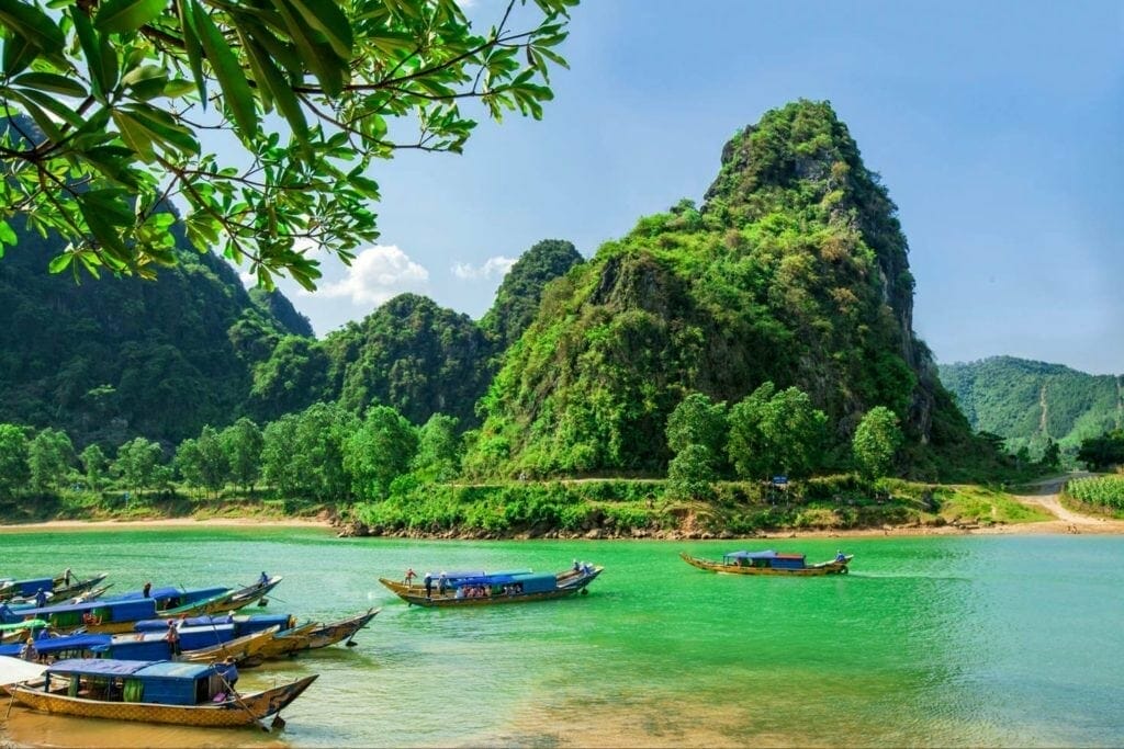 PHONG NHA DAILY GROUP TOUR