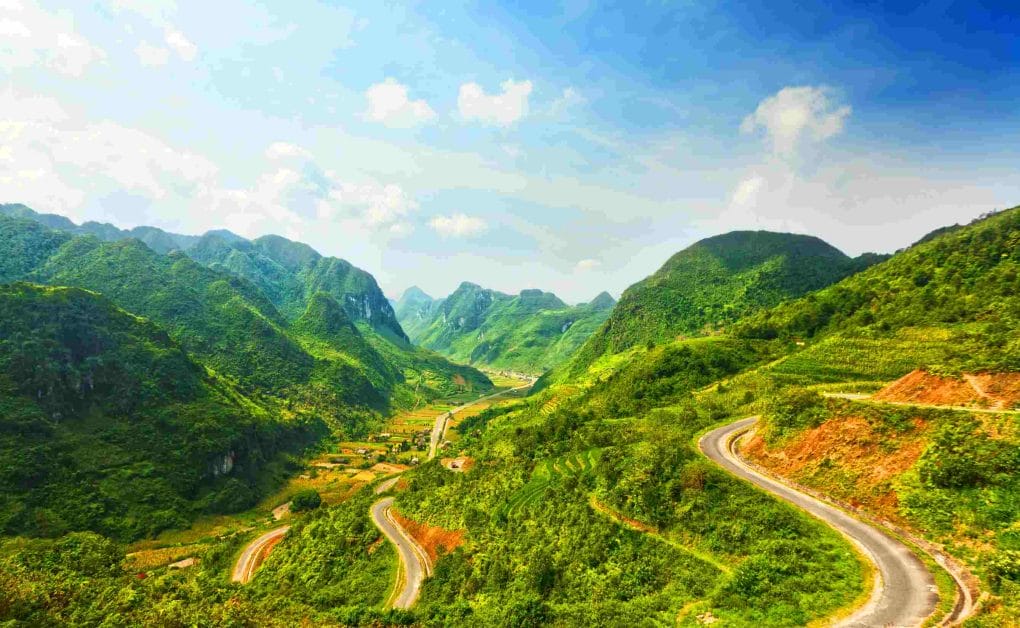 BEST HA GIANG ADVENTURE TREKKING HOMESTAY TOUR - 5 DAYS BEST HA GIANG ADVENTURE TREKKING HOMESTAY TOUR - 5 DAYS